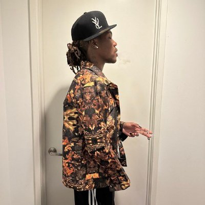 whenimoutside's profile picture. destroy lonely enthusiast