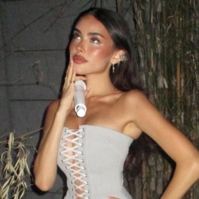 staynumbs's profile picture. ˚₊‧꒰ა fangirl files ໒꒱ ‧₊