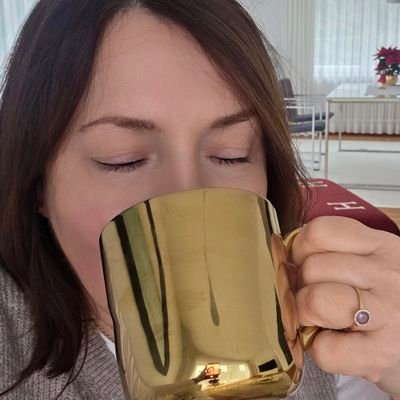 Gabler8's profile picture. Auf die Dauer der Zeit, nimmt die Seele die Farbe der Gedanken an./Over time, the soul takes on the color of thoughts. - MARCUS AURELIUS