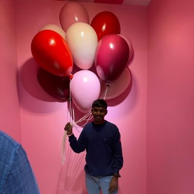 RamamoorthyMur3's profile picture. Blogger, traveller and I love music 🎵🎶🎶🎶
Vijay Antony and U1