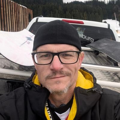 marlinz007's profile picture. #SCF #JUVE #Steelers #LIONS #KSB #LINZGAURIDER #BODENSEE #GERMANY #ITALIA #BORDER #SKATER #BMX #MX #CODER.#SOLARCH
