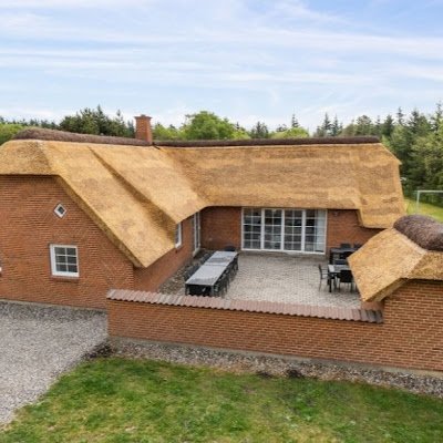 MaryPat879263's profile picture. 