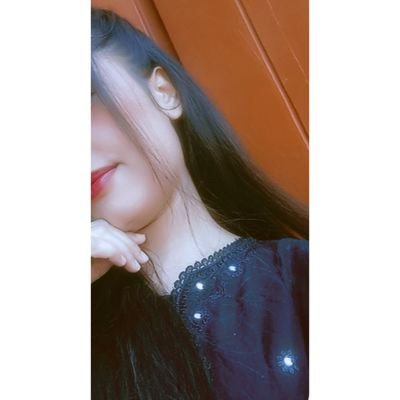 zs__bio_'s profile picture. Chae ek nasha hai or mujhe ye nasha buhat pasand hai 😚❤️