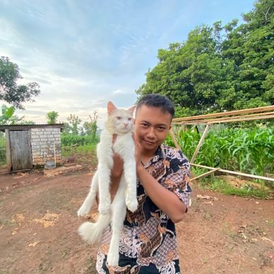 moonlitwhisper7's profile picture. Semakin tinggi pohon semakin dalam akarnya didalam tanah