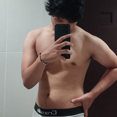 klvinn95's profile picture. .