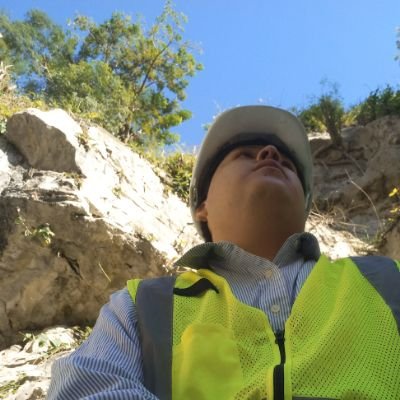 co74405's profile picture. 