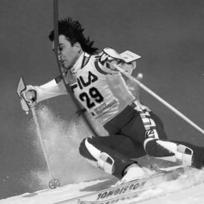 PriHagafen's profile picture. Enthusiast. Wine, skiing.