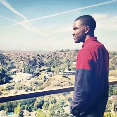 noam_dumont's profile picture. 