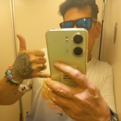 GermanMart415's profile picture. Siempre hago lo que quiero Por eso las cicatrices 🦂Sin más .... El que entendió, ENTENDIÓ 
Por una Venezuela libre !!!
