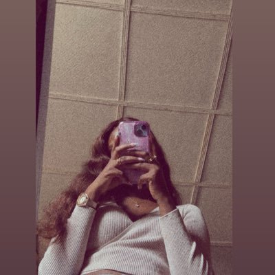 mee_kunn's profile picture. I'm Sponsored by His Word 😇 Jeremiah 29:11 | Web developer 💻 | Engineer 👷‍♀️ 🎓 | Wannabe gamer gurl 🎮