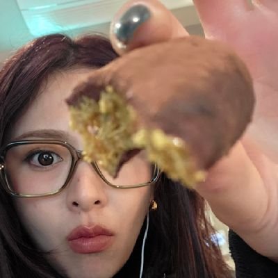 _vantewithluv's profile picture. #잠시: I feel happiest when I meet you, among the different everyday lives, you're the most special person to me ♡ thank u 방탄소년단 for being my HYYH | fan account