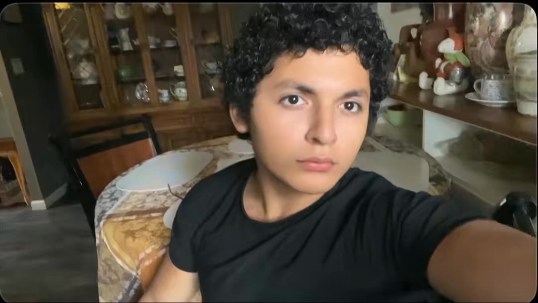 theonlyleo_11's profile picture. 19