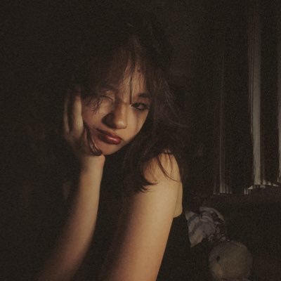 amndahikari's profile picture. il est plus difficile de se connaître soi-même que de connaître les autres.