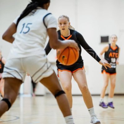 EvieGooding22's profile picture. 5’9 | SG | Class of 26’ | NSW State Performance Program | NSW U18 D1 State Champs | u23 State League Women 2024+2025 | NBL1 2026 |