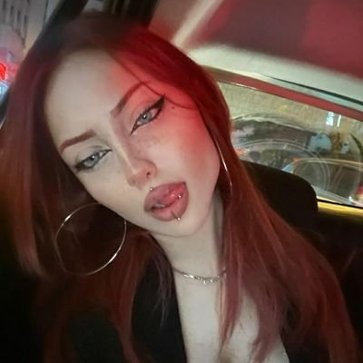 D4rk__Vampire's profile picture. Under renovation 🚧🚧