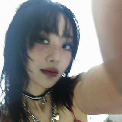 novevidas's profile picture. filha do carbono e do amoníaco