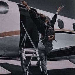 Aulubea84328's profile picture. 