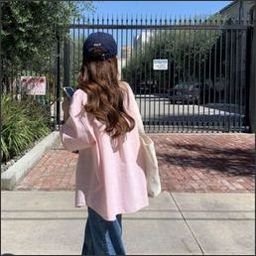 Aurolo81022's profile picture. 