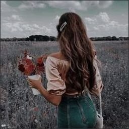 TauseaubrMLu_r's profile picture. Laughing  at  yourself  is  one  of  the  best  ways  to  protect  yourself    ——  Yi  Shu