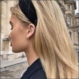 Larjuim4891's profile picture. 