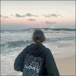 Poli11132's profile picture. 