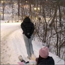 Arpoarwaw464's profile picture. 