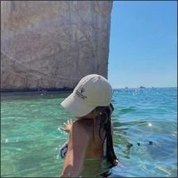 SwewsoaVjXQ's profile picture. 