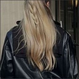 WoythearpHLu's profile picture. 