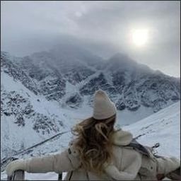 ShoughezC6ffYQ's profile picture. 