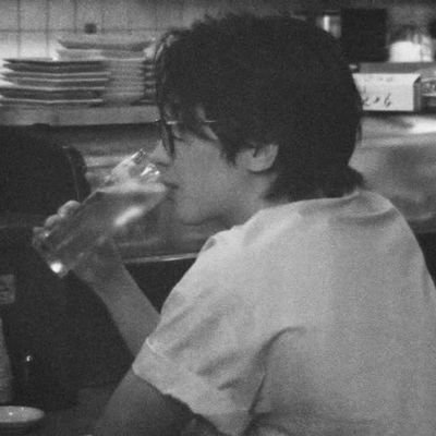 lun4rIah's profile picture. bittersweet 6teen | she/her // cw: 71.35kg | lw: 65kg | ugw: 45kg // #edtwt #suicidetwt #alnsttwt #svttwt