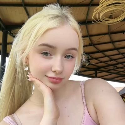 barbie_bul66838's profile picture. model