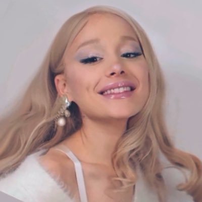 pettygirlave's profile picture. 𝚍𝚒𝚍 𝙸 𝚍𝚛𝚎𝚊𝚖 𝚝𝚑𝚎 𝚠𝚑𝚘𝚕𝚎 𝚝𝚑𝚒𝚗𝚐ᶻ 𝗓 𐰁 .ᐣ