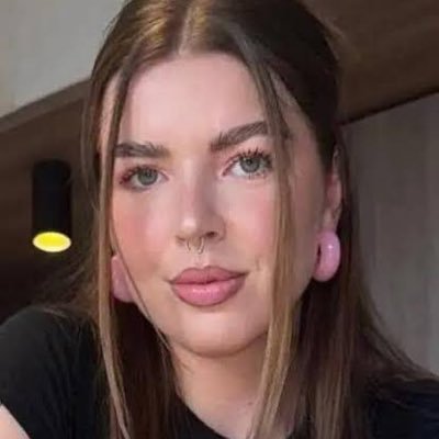 sophiemichael0's profile picture. art 🖼️ work 🌸🥀