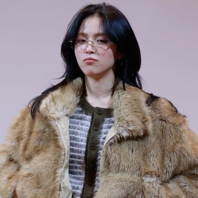 ryusmochabread's profile picture. i'm trying to kill my doubt
i won't deny my fear inside
i'm the only one
who will believe me ❤️‍🩹 | “ ITZY AND MIDZY will be “ON AIR” forever “