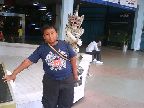 novrizal_fachr1's profile picture. folback just mention