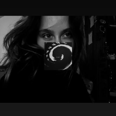 M4lw1n4's profile picture. bawię się w fotografie :p