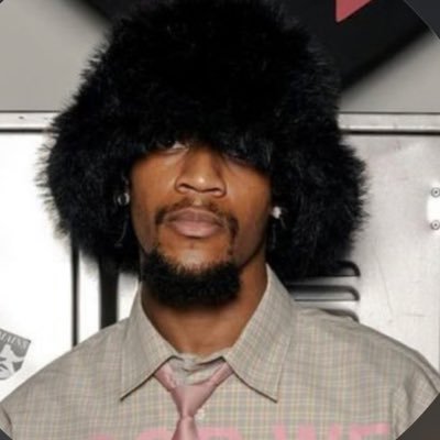 thsjuniorrr's profile picture. i be dropping bangers sometimes