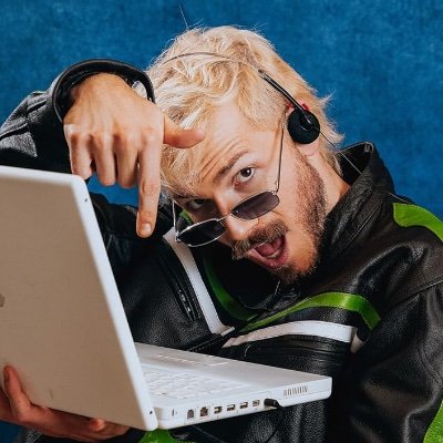 SpaceRbtz's profile picture. ❝ plug you in press start your heart-drives in motion ❞ || 19 (DNI PROSHIP & SH/EDTWT) || (ink/ozwald) || @HarveySdv 💞