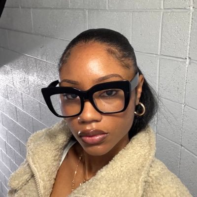 y2kc0wgirl's profile picture. 🆗