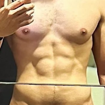 Easieraza's profile picture. 