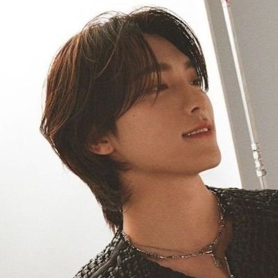 nunaleechan's profile image