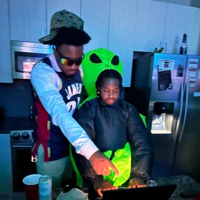 _LifeofLik's profile picture. I’ve got two degrees | sometimes I curse, it’s usually because of sports