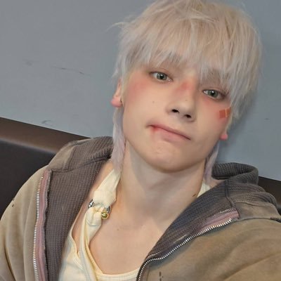 bukkinciccas's profile picture. Vivo per Jaden