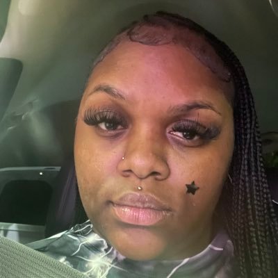 __bigvick's profile picture. 24.