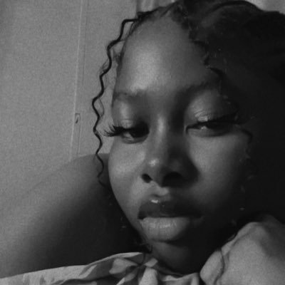 adwoa_veeee's profile picture. This is my virtual diary.