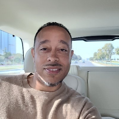 DamuWinston's profile picture. CEO: https://t.co/efSZ4Pjd02
Author: I Don't Trust You, But Blockchain and Bitcoin Will Help
Former Global Head of Web3 Innovation @Amazon