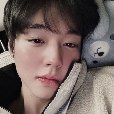 fzmidhir's profile picture. 