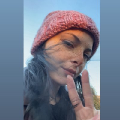 smallermoon's profile picture. 🇹🇷galatasaray'hemşire