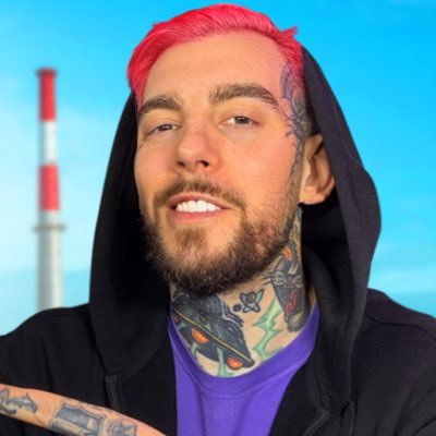 Godwellink's profile picture. 💖 Le youtubeur préféré de ta grand-mère et de ta petite sœur. (+100K) 💝 Je stream régulièrement sur TWITCH | 💌 Mail Pro : contact@godwellink.com