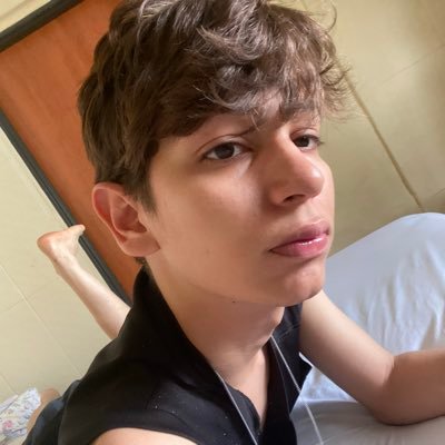 intwernetbaby's profile picture. 